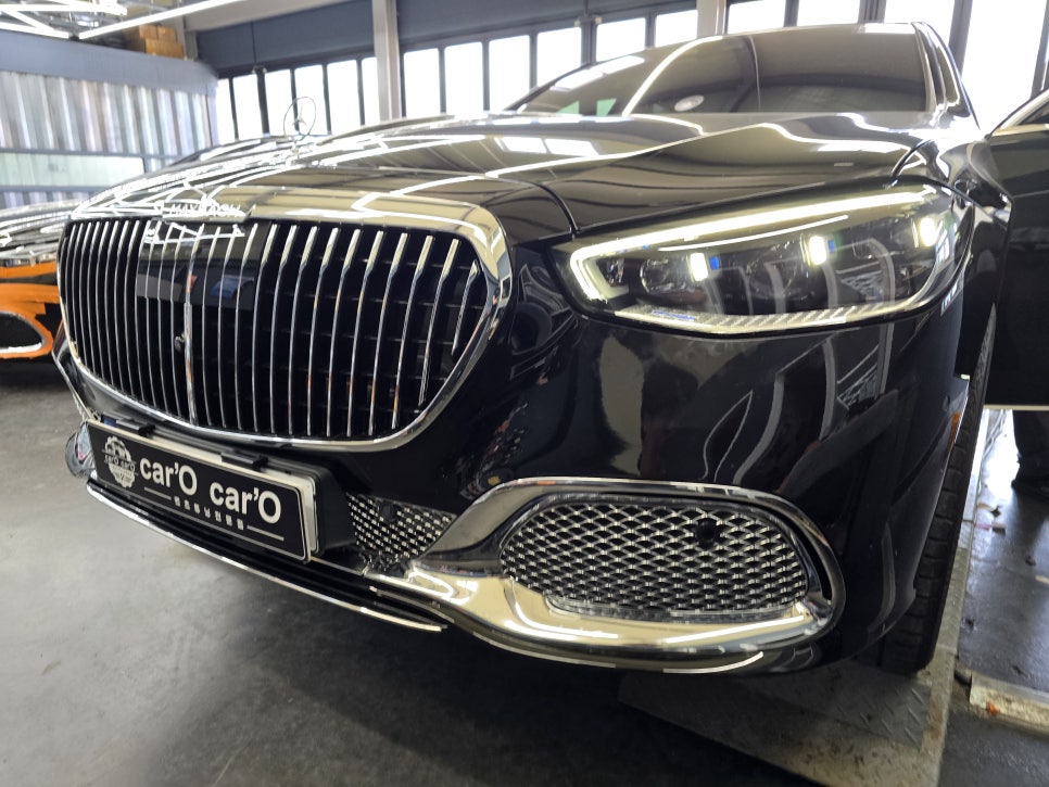 벤츠 s580 마이바흐 - 680 하단 크롬 몰딩 & 정품 4d 부메스터 " 2대 동시 시공 "