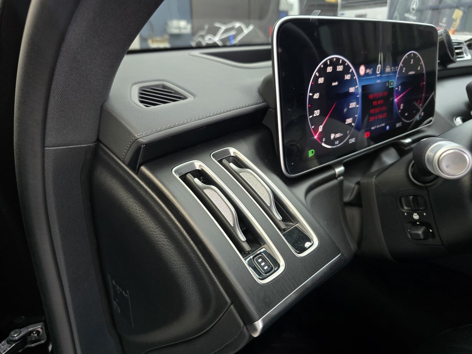 광주 벤츠 엠비언트 시공업체 ] 벤츠 S350d - 액티브 엠비언트 & 4D부메스터 " 빠질수없는 실내 무드조명 "