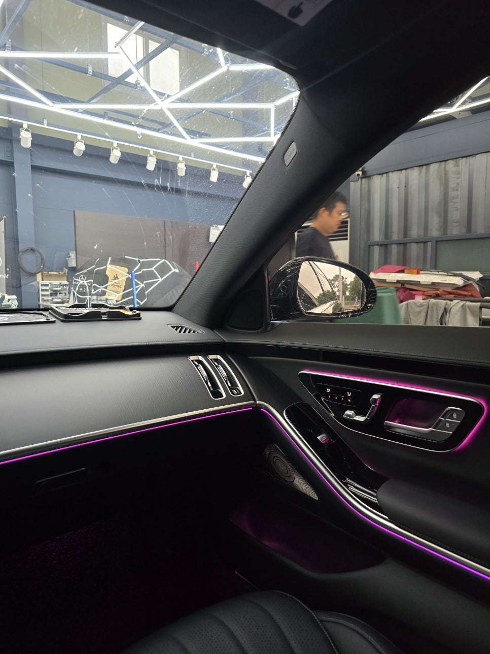 광주 벤츠 엠비언트 시공업체 ] 벤츠 S350d - 액티브 엠비언트 & 4D부메스터 " 빠질수없는 실내 무드조명 "