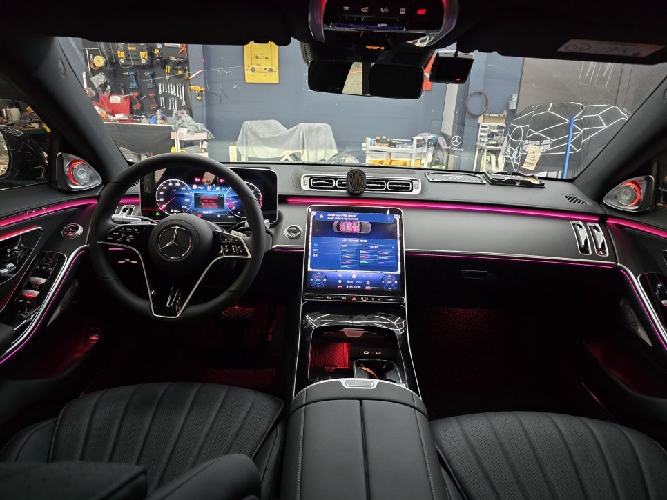 광주 벤츠 엠비언트 시공업체 ] 벤츠 S350d - 액티브 엠비언트 & 4D부메스터 " 빠질수없는 실내 무드조명 "