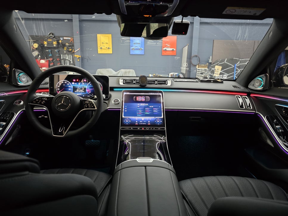 광주 벤츠 엠비언트 시공업체 ] 벤츠 S350d - 액티브 엠비언트 & 4D부메스터 " 빠질수없는 실내 무드조명 "