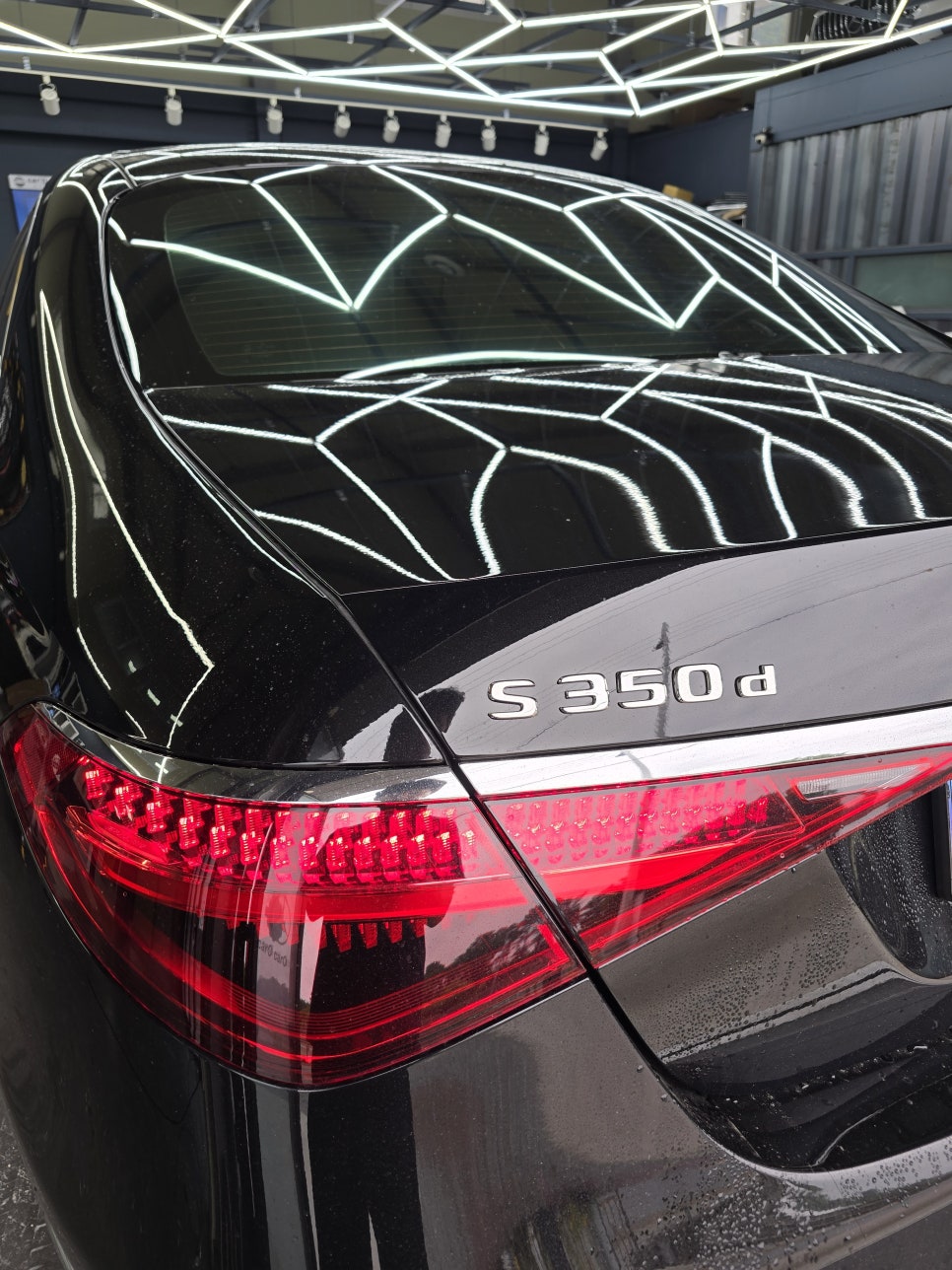 광주 벤츠 엠비언트 시공업체 ] 벤츠 S350d - 액티브 엠비언트 & 4D부메스터 " 빠질수없는 실내 무드조명 "