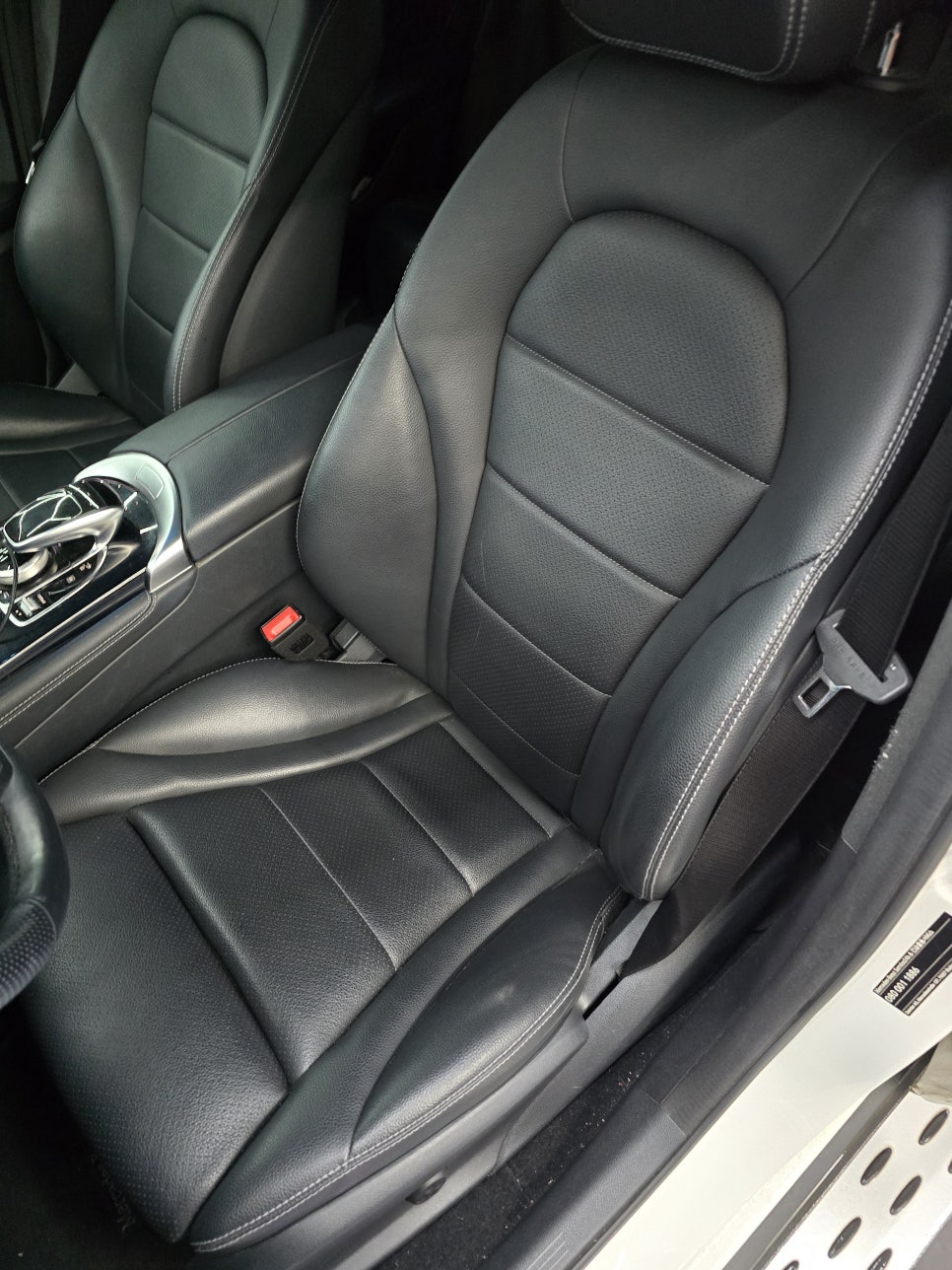 벤츠 glc350e - 통풍 시트  " 무더위 시작, 통풍시트 없으면 안돼 !! "