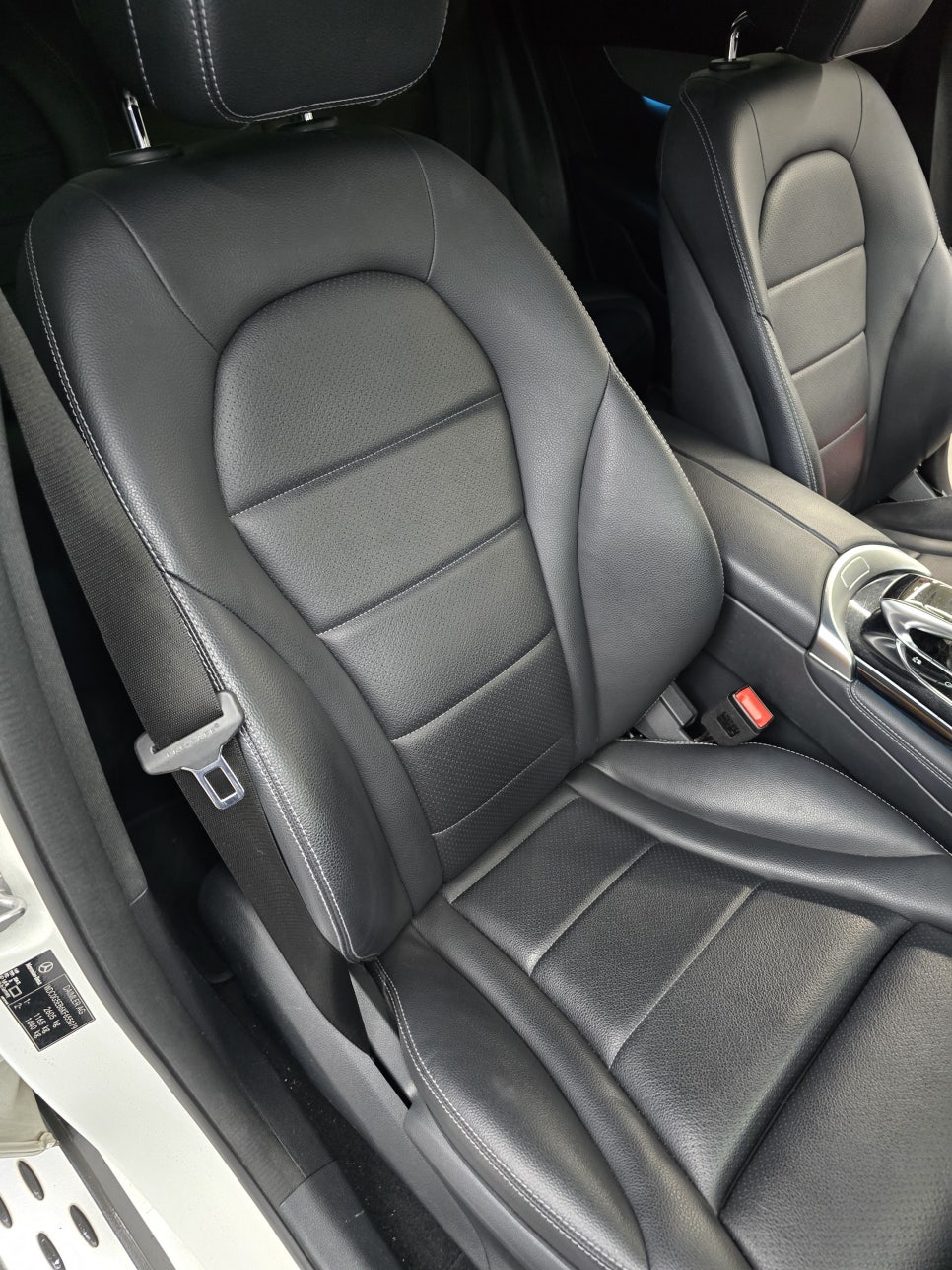 벤츠 glc350e - 통풍 시트  " 무더위 시작, 통풍시트 없으면 안돼 !! "