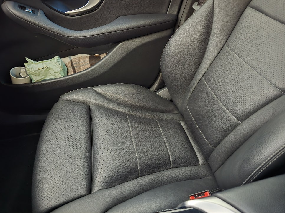 벤츠 glc350e - 통풍 시트  " 무더위 시작, 통풍시트 없으면 안돼 !! "