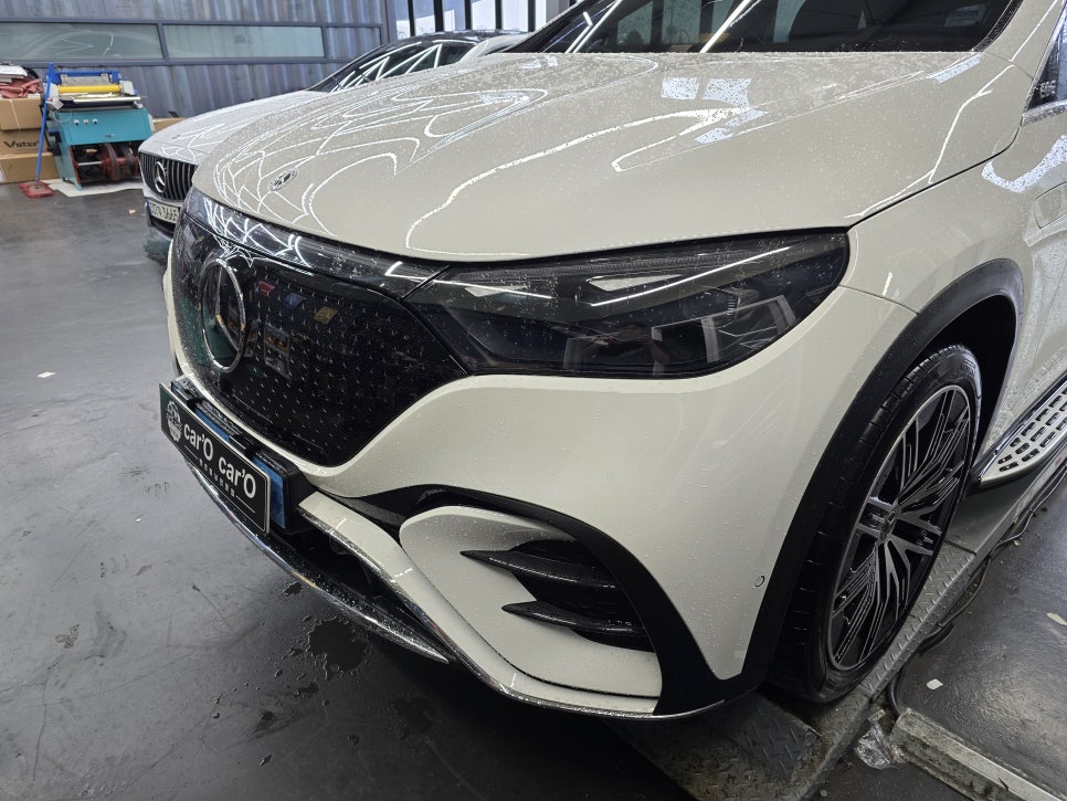 벤츠 eqe500 suv - 세로 그릴 " 전기차에도 스포티한 감성 입히기 !"