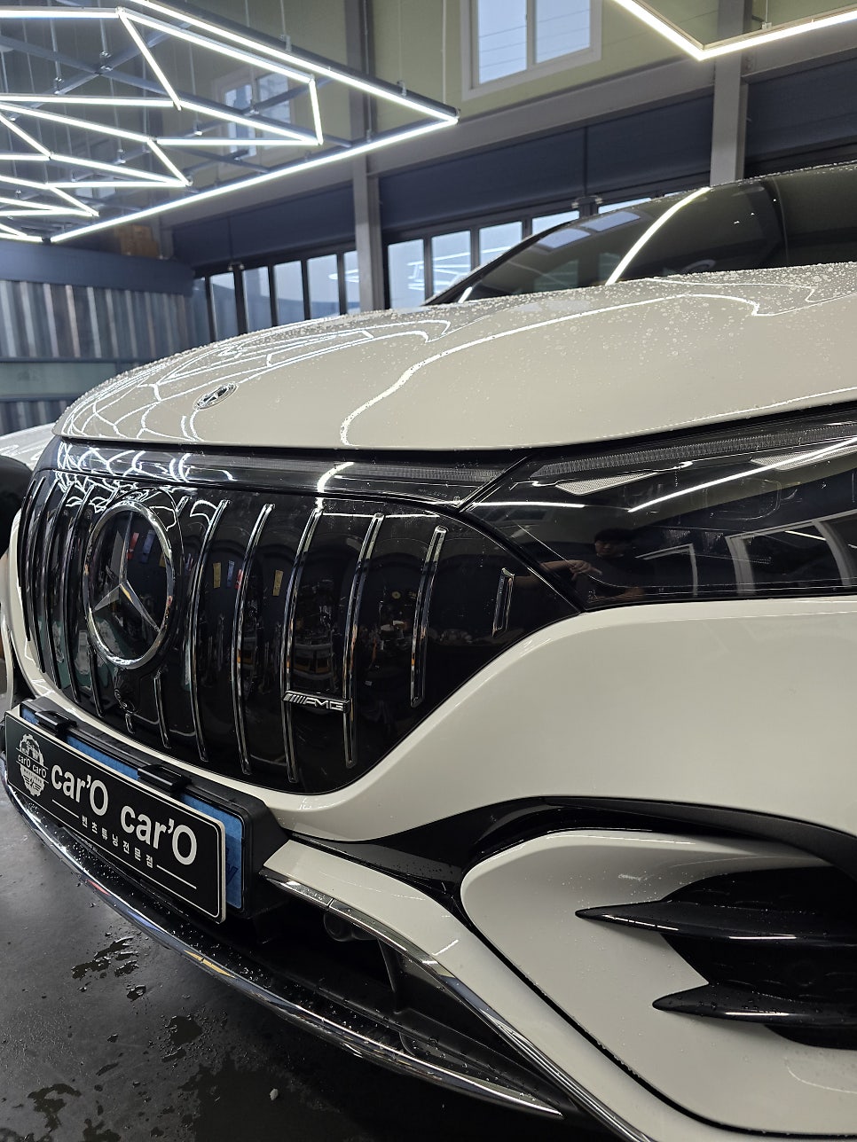 벤츠 eqe500 suv - 세로 그릴 " 전기차에도 스포티한 감성 입히기 !"