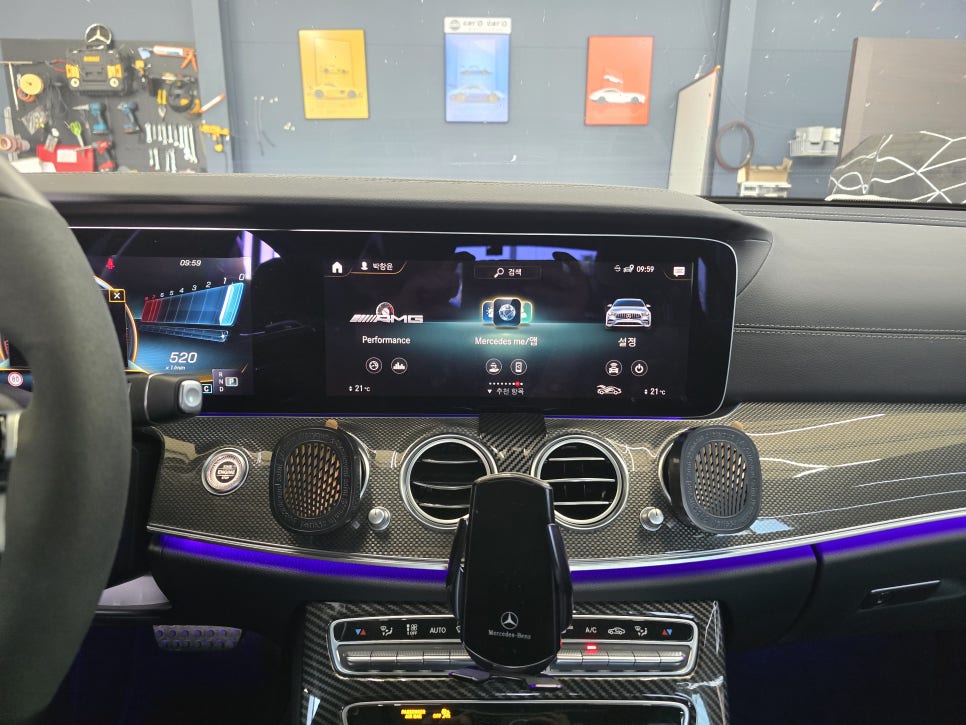 벤츠 e53amg - 송풍구, 미드레인지, 계기판 상단 엠비언트