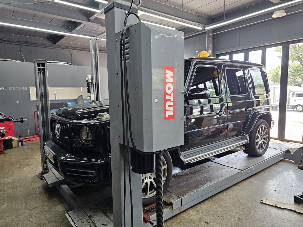 벤츠 G63 - 22인치 G63amg 퍼포먼스 에디션 휠 / 피렐리 타이어교체