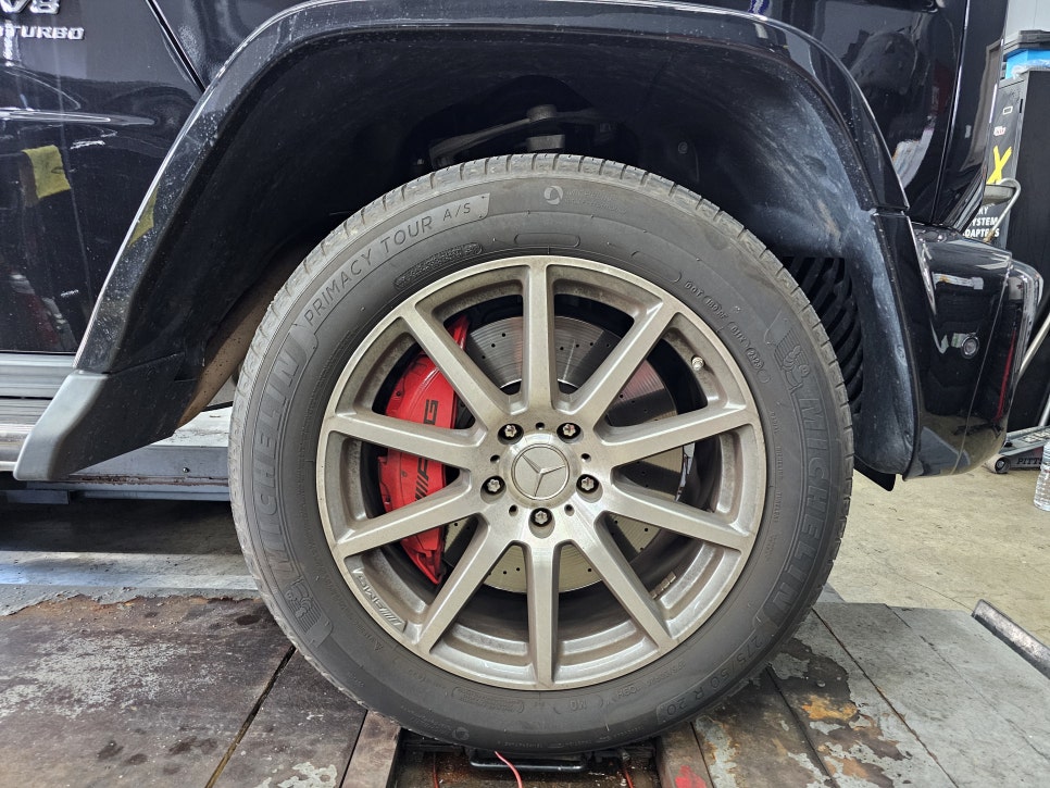 벤츠 G63 - 22인치 G63amg 퍼포먼스 에디션 휠 / 피렐리 타이어교체