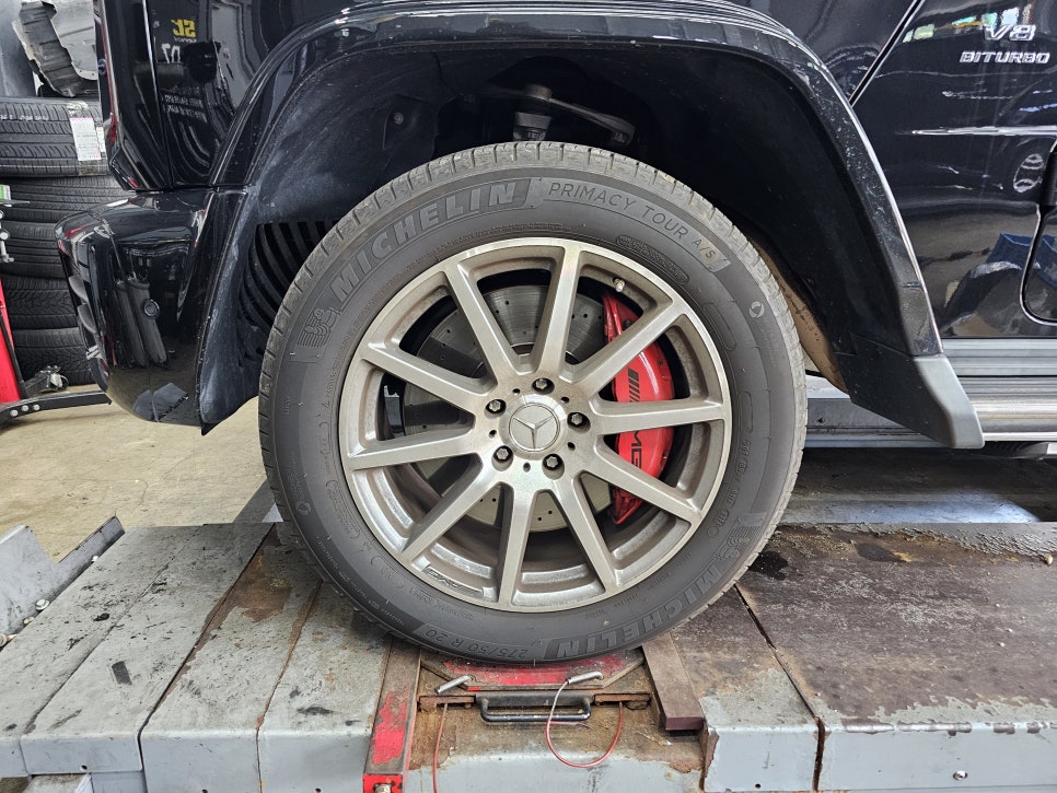벤츠 G63 - 22인치 G63amg 퍼포먼스 에디션 휠 / 피렐리 타이어교체