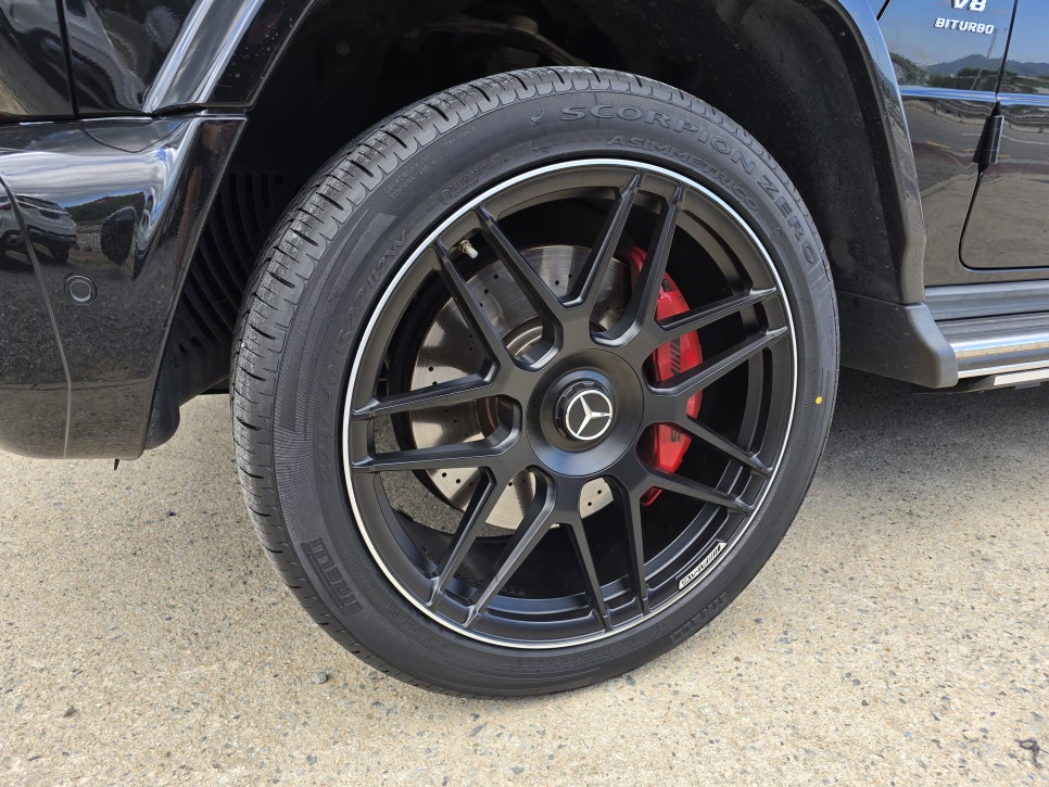 벤츠 G63 - 22인치 G63amg 퍼포먼스 에디션 휠 / 피렐리 타이어교체