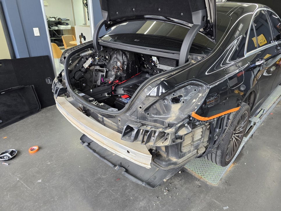 광주 카오카오 벤츠레트로핏 전문시공업체 ] 벤츠 s350d - s65 바디킷 교체! 럭셔리 업그레이드 !!
