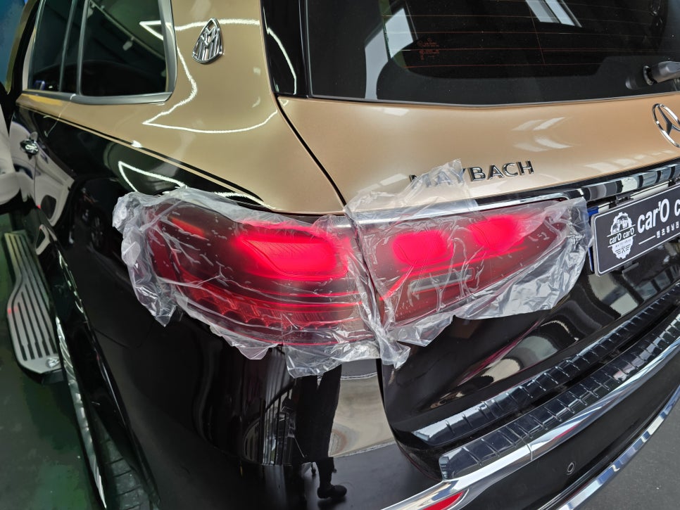 벤츠 gls600 마이바흐 - 페이스리프트 정품 테일램프 교체