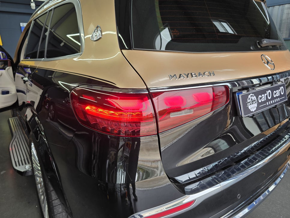 벤츠 gls600 마이바흐 - 페이스리프트 정품 테일램프 교체