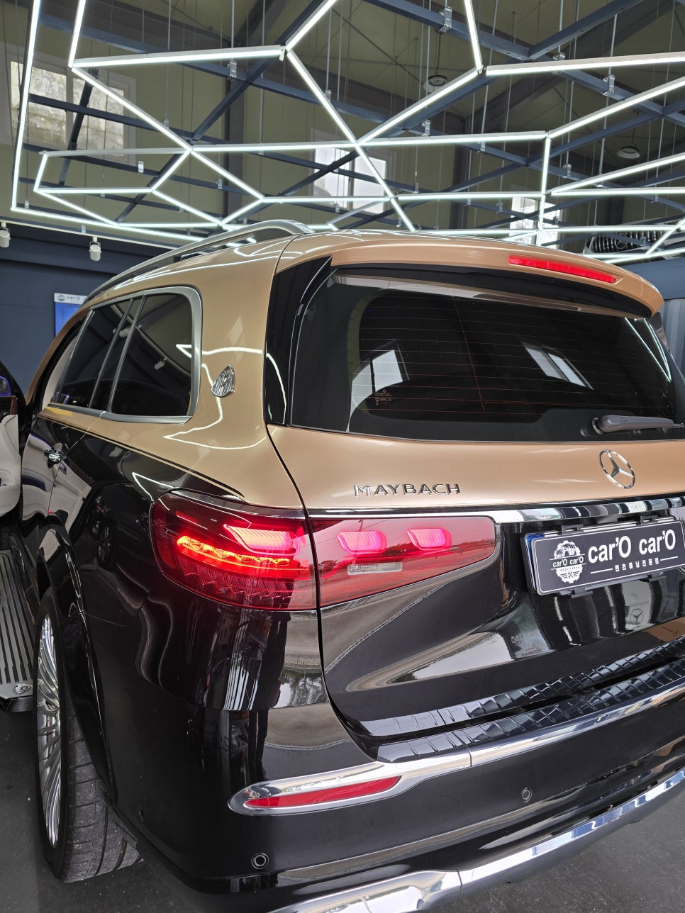 벤츠 gls600 마이바흐 - 페이스리프트 정품 테일램프 교체
