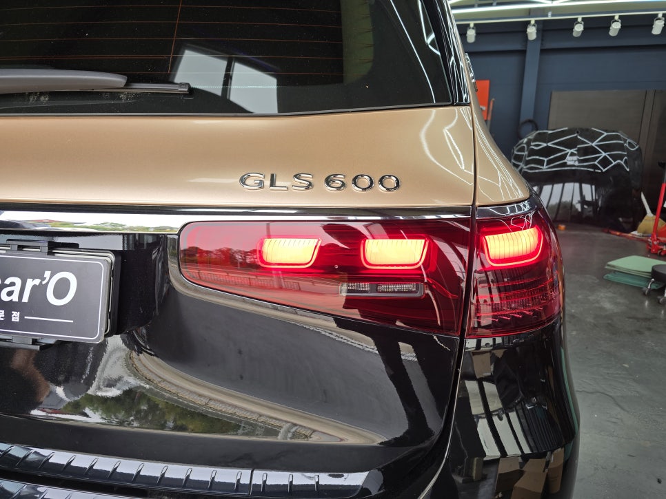 벤츠 gls600 마이바흐 - 페이스리프트 정품 테일램프 교체