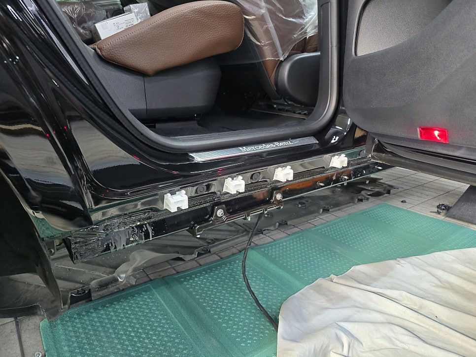 편리한 벤츠생활 카오카오 ] 벤츠 gls450 - 마이바흐 전동발판