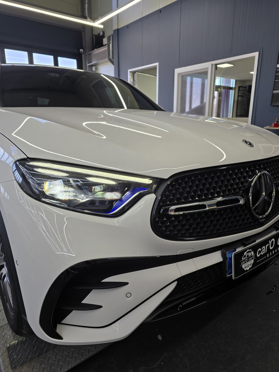 벤츠 glc300 쿠페 - amgline 프론트 범퍼, 스포일러 교체
