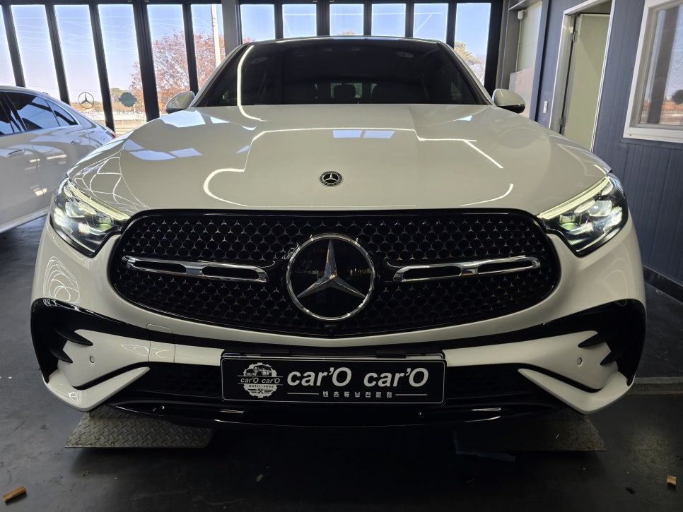 벤츠 glc300 쿠페 - amgline 프론트 범퍼, 스포일러 교체