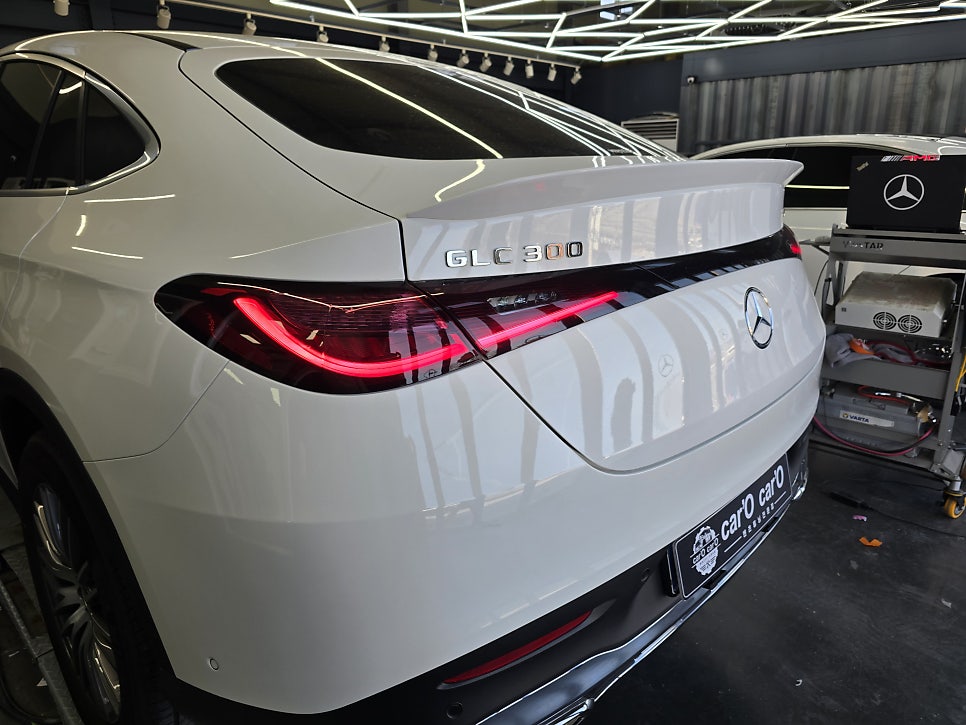 벤츠 glc300 쿠페 - amgline 프론트 범퍼, 스포일러 교체