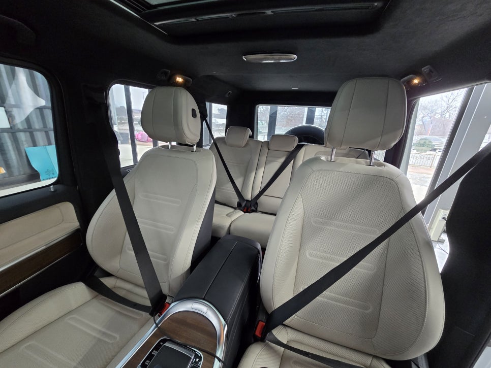 벤츠 g450d - 컬러 안전벨트  " 크림 베이지로 산뜻하게~~ "