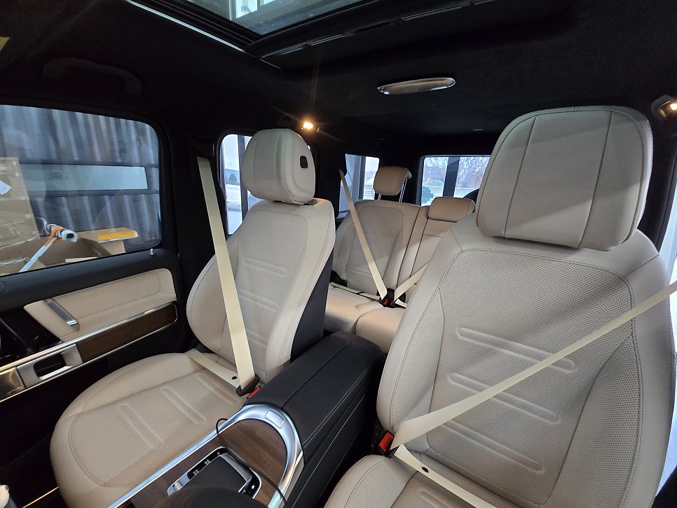 벤츠 g450d - 컬러 안전벨트  " 크림 베이지로 산뜻하게~~ "