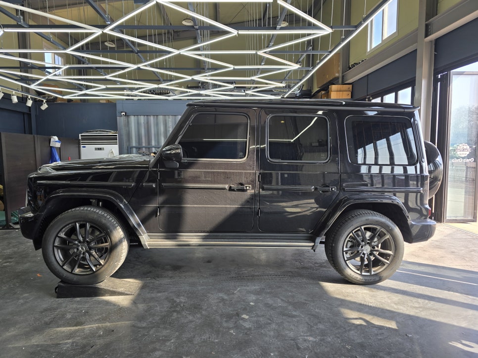 벤츠 g450d - 전동 사이드스텝 & 머드가드 " 편의성과 실용성을 잡아라 !! "