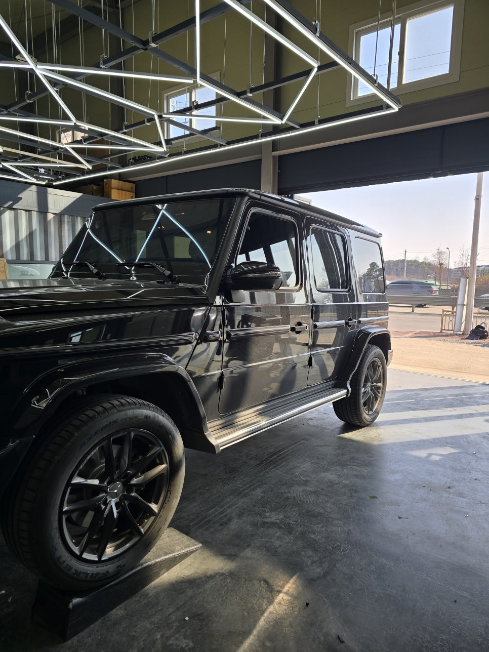 벤츠 g450d - 전동 사이드스텝 & 머드가드 " 편의성과 실용성을 잡아라 !! "