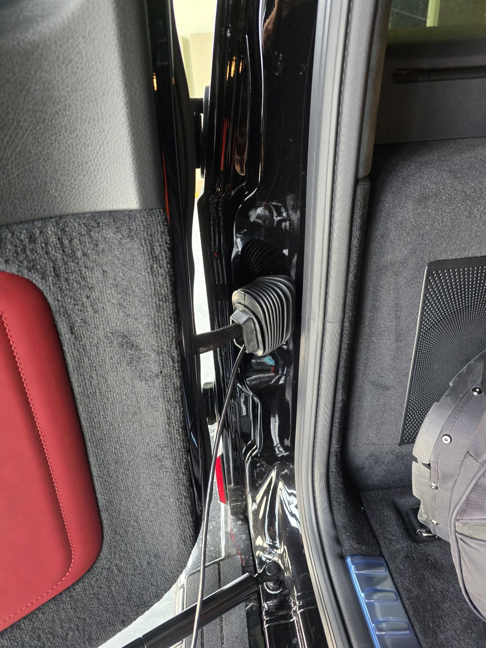 벤츠 G450d - 통풍 시트 및 후방 블랙박스 카메라 장착