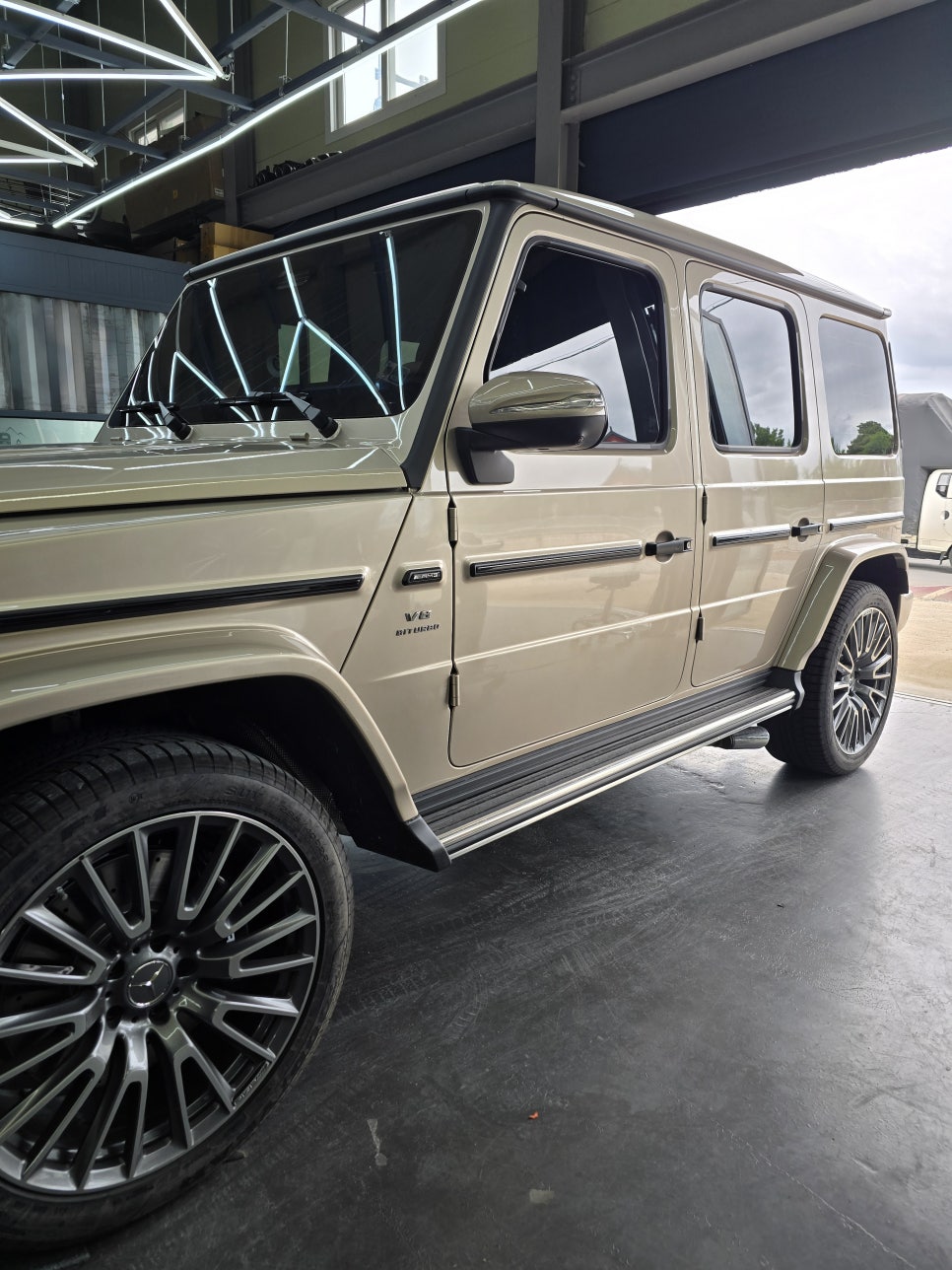광주 G바겐 튜닝전문샵 카오카오 ] 벤츠 G63amg - 전동 사이드스텝