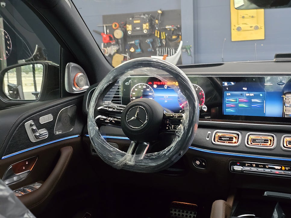 벤츠 gls, gle - 4d부메스터, 송풍구엠비언트 " 아쉬웠던 디테일을 채우다.."
