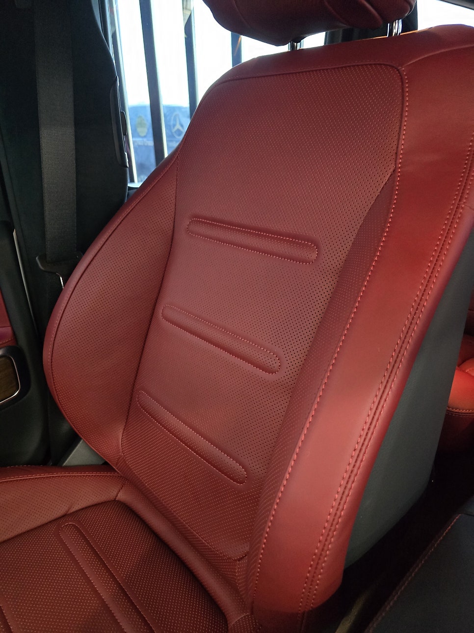 벤츠 G450d - 통풍 시트   " 여름철 드라이빙의 만족도를 높혀주는 통풍시트 "