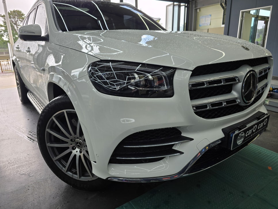 벤츠 gla580 - 페이스리프트 범퍼로 교체  " 더욱 스포티해진 전면부 완성 "