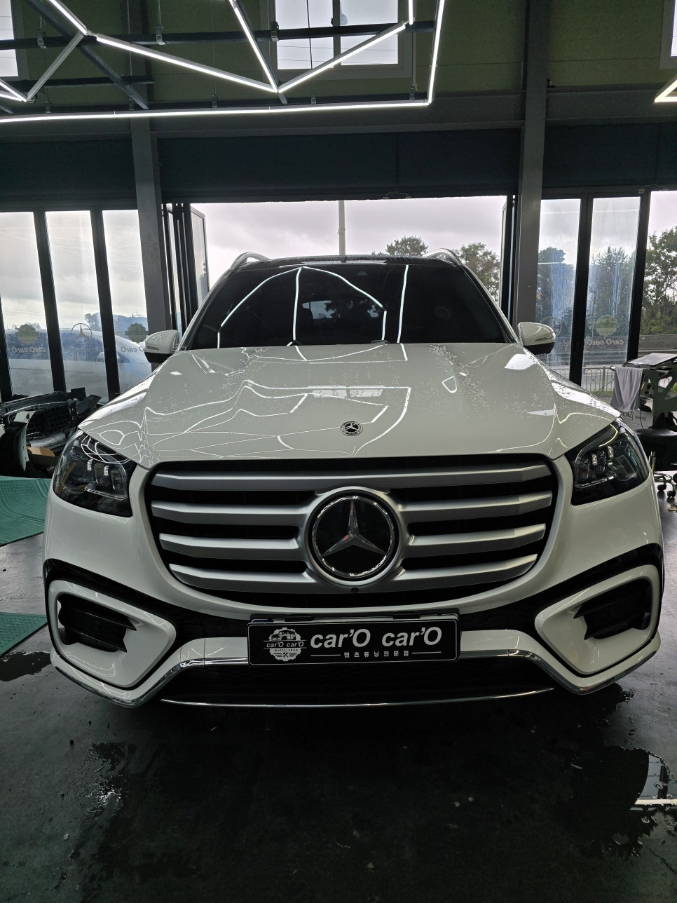 벤츠 gla580 - 페이스리프트 범퍼로 교체  " 더욱 스포티해진 전면부 완성 "