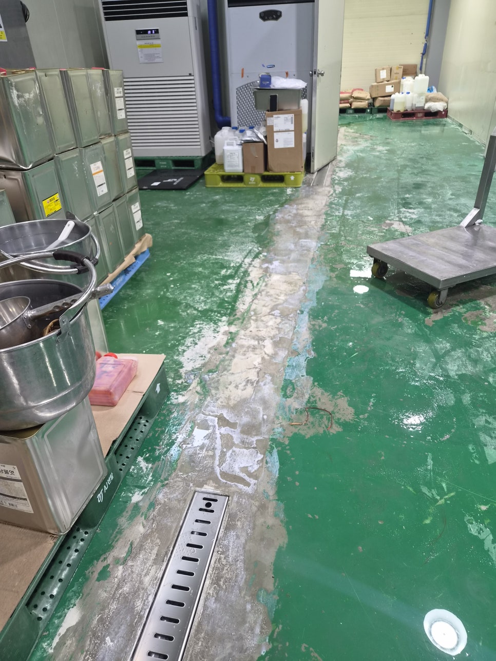 인천 식품 공장 트렌치 보수 배수구 교체 공사