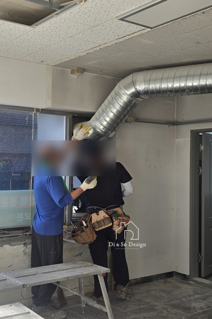 용현동 카페 인테리어 철거 과정｜상가 내부부터 외부 파사드까지
