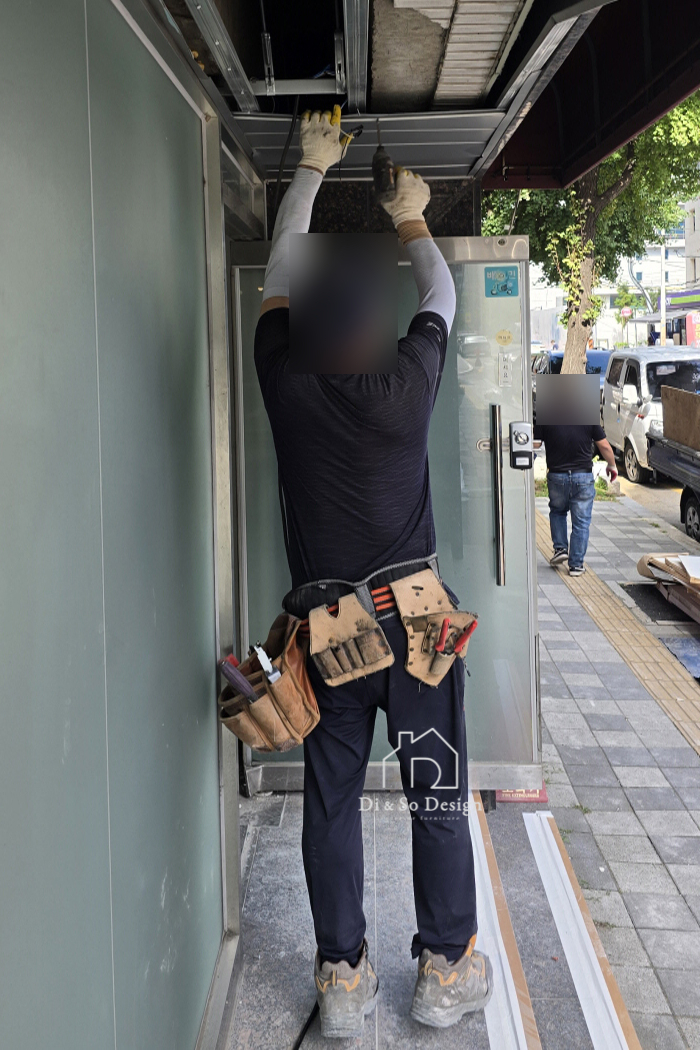 용현동 카페 인테리어 철거 과정｜상가 내부부터 외부 파사드까지
