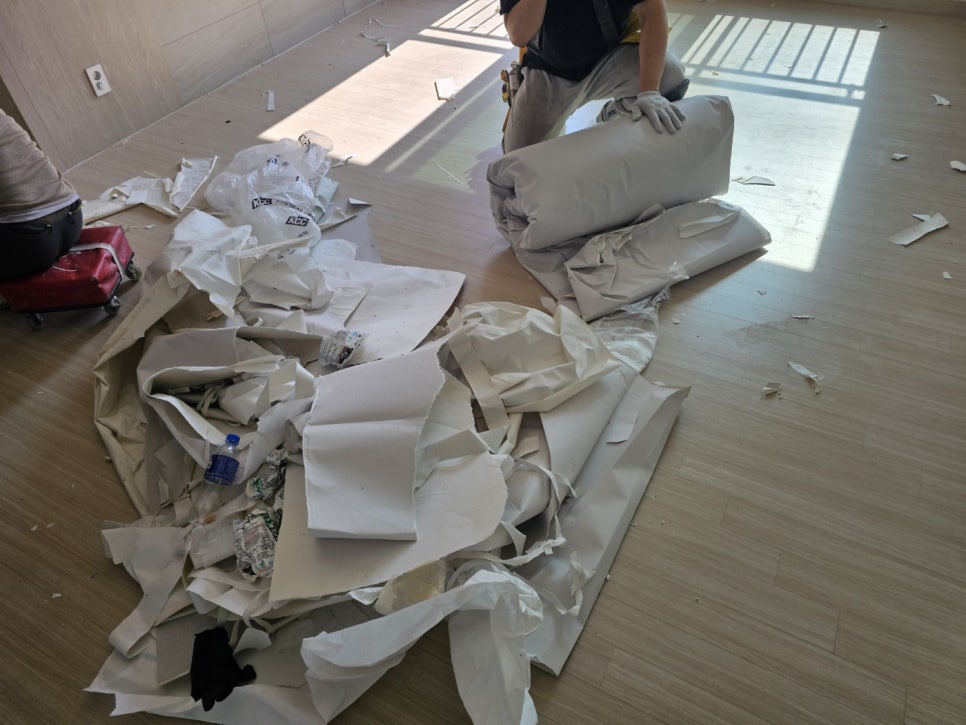 부평 삼산동 도배, 확실한 솔루션과 깔끔한 마무리로 완성된 현장