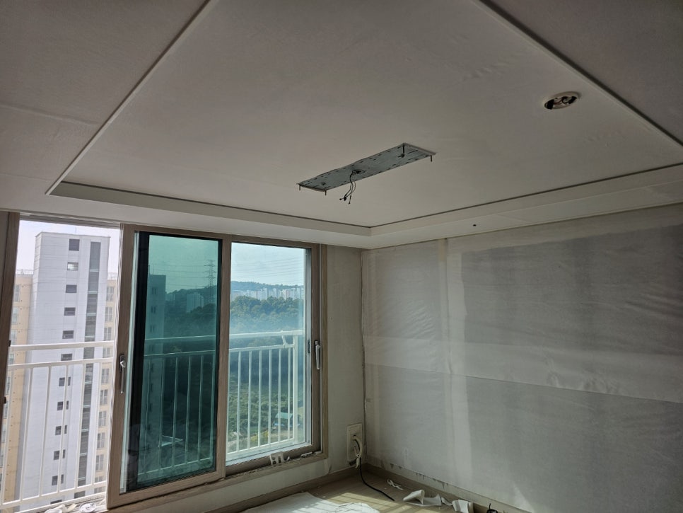부평 삼산동 도배, 확실한 솔루션과 깔끔한 마무리로 완성된 현장